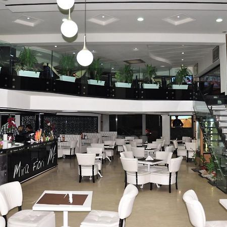 Val Fleuri Apartment With Balcony, الدار البيضاء المظهر الخارجي الصورة