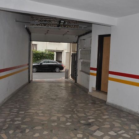 Val Fleuri Apartment With Balcony, الدار البيضاء المظهر الخارجي الصورة
